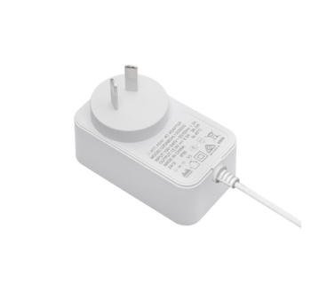 YN36W 43.6W แหล่งจ่ายไฟอะแดปเตอร์ มาตรฐานคู่ เปลี่ยนปลั๊กได้ ไฟ LED แสดงผล ระดับประสิทธิภาพ VI รับรองหลายประเทศ